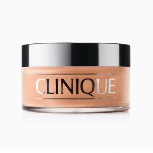 Clinique Blended Face Powder in Transparency 5